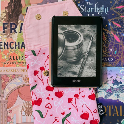 CHERRY HEARTS E-READER SLEEVE