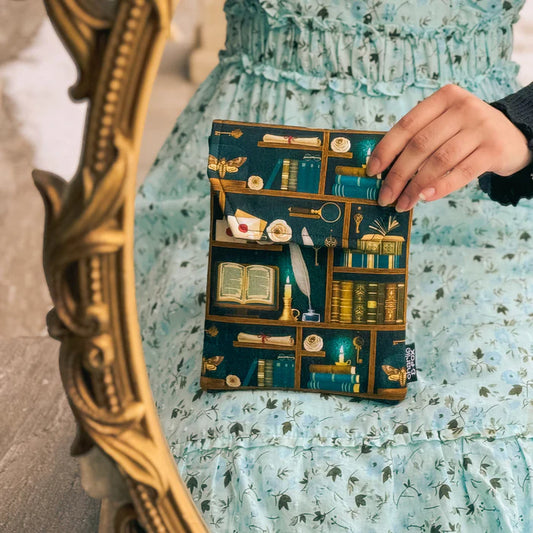 DARK ACADEMIA E-READER SLEEVE