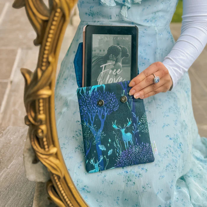ENCHANTED FOREST E-READER SLEEVE