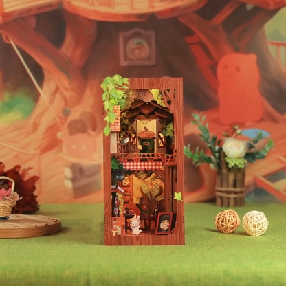 WOODLANDS SQUIRREL - WITH DUST COVER